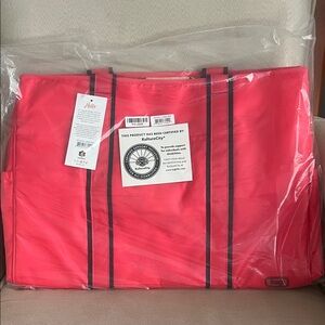 NWT Lug Rover XL Carry-All Tote in Coral Red